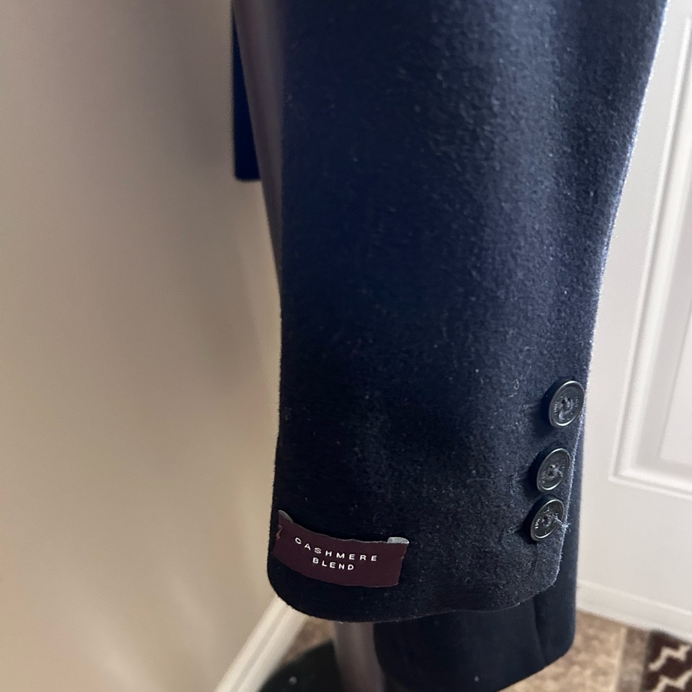 ANNE KLEIN ladies dress coat. - Picture 6 of 8